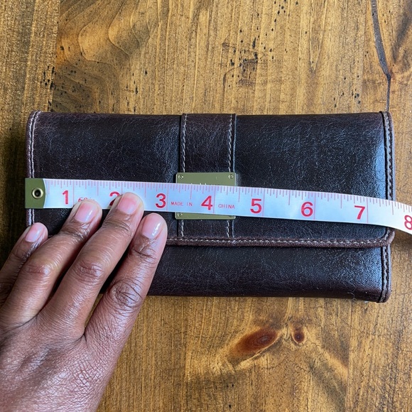 Liz Claiborne wallet - Picture 5 of 6